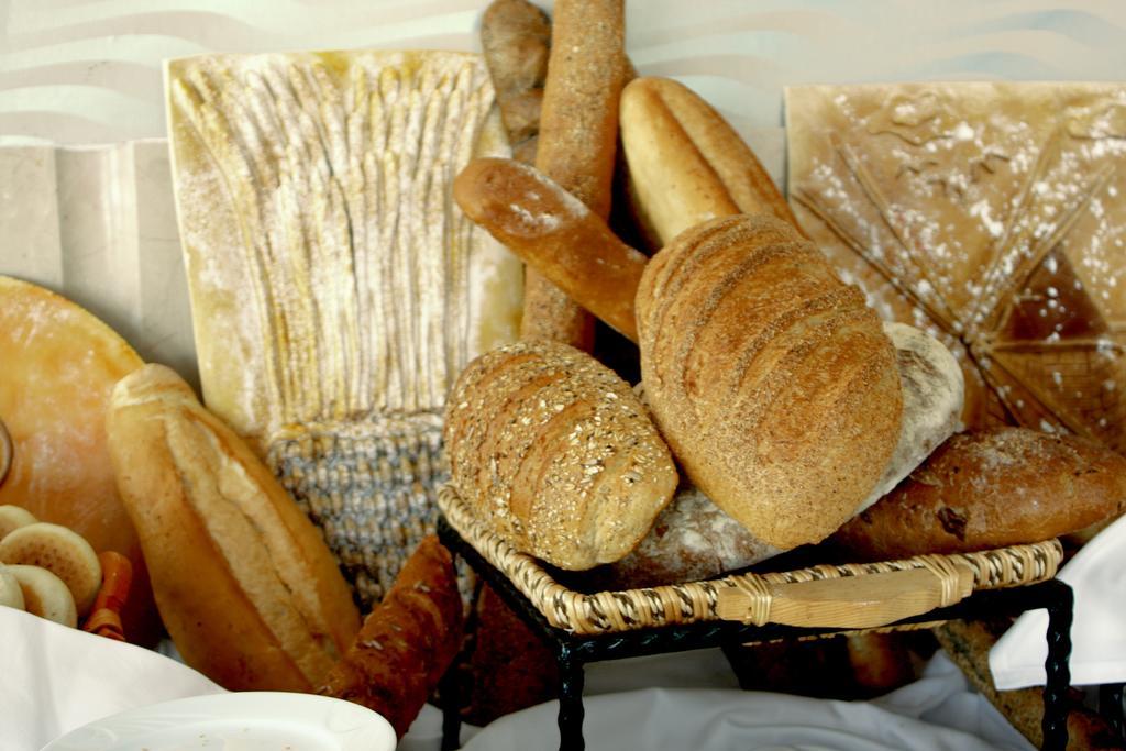 Eser Premium Hotel & Spa Büyükçekmece Ngoại thất bức ảnh Bread