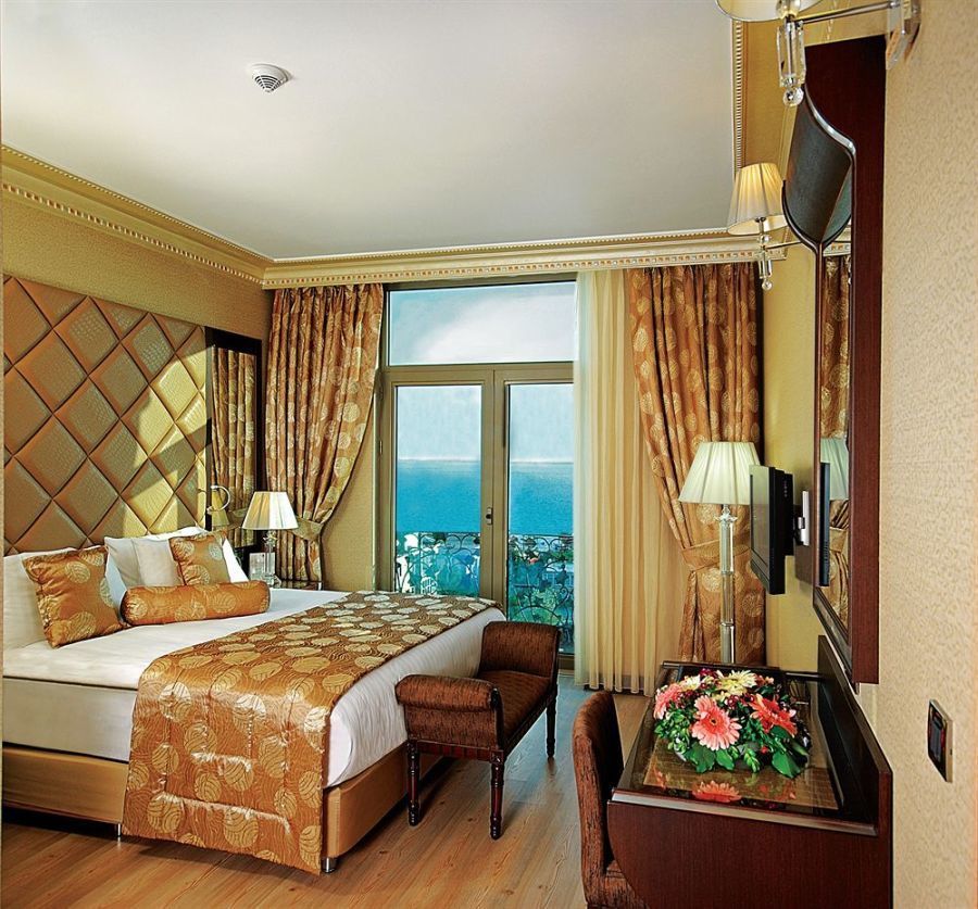 Eser Premium Hotel & Spa Büyükçekmece Ngoại thất bức ảnh A room at the hotel